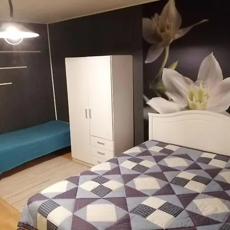 Tilava Kahden Makuuhuoneen Asunto Pihalla Kauhajoki